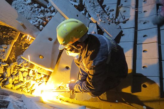 大修進(jìn)行時(shí)，這里有一群可愛的重山人......（二）